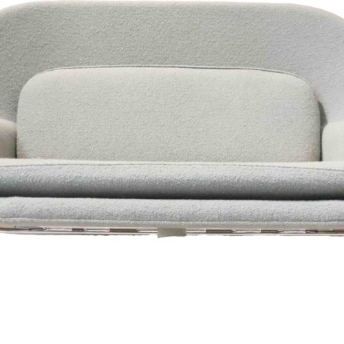 Womb Sofa by Eero Saarinen for Knoll