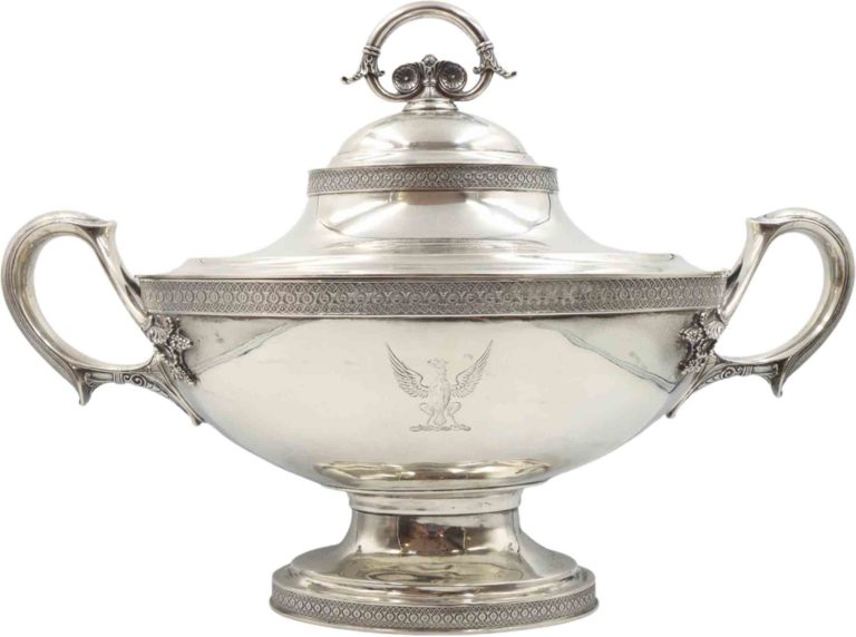 Tiffany _ Co Sterling Silver Tureen, 69 OZT